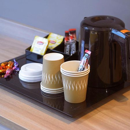 Aparthotel 37 Lodge Courbevoie Paris La Defense Экстерьер фото