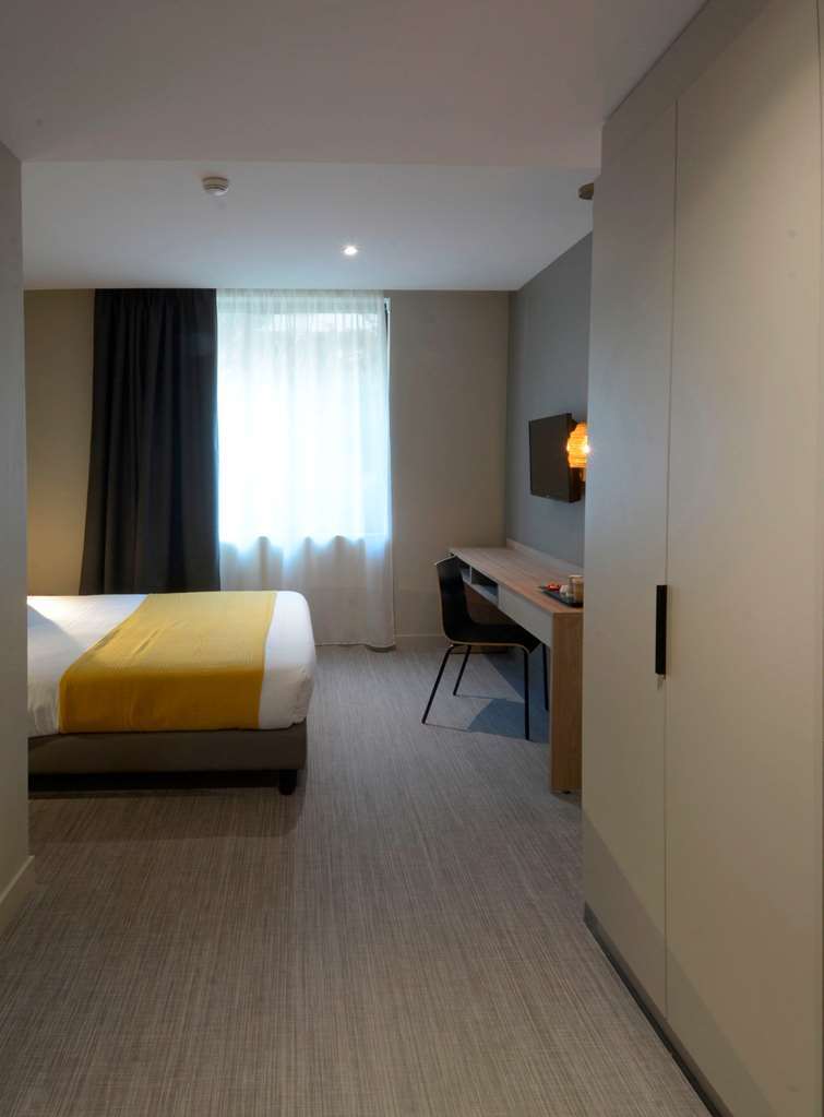 Aparthotel 37 Lodge Courbevoie Paris La Defense Номер фото