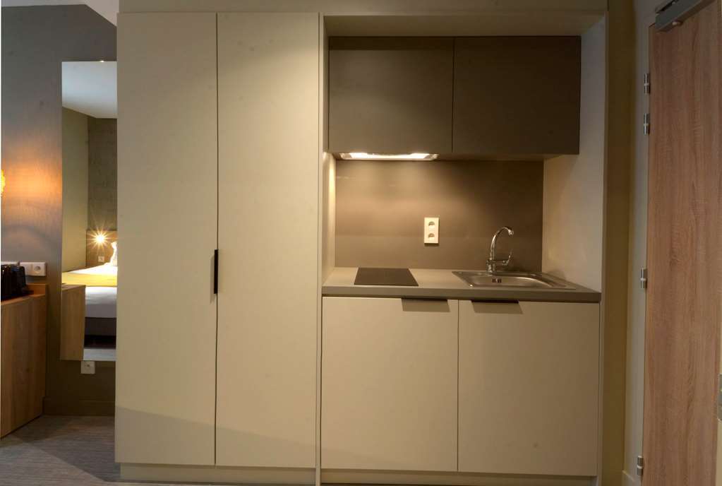 Aparthotel 37 Lodge Courbevoie Paris La Defense Номер фото
